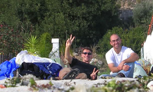 Poss sur la plage, comme il se doit...le Descubribor Team vous salue et vous donne rendez-vous la saison prochaine pour de nouvelles aventures!  
